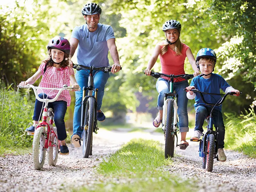 Andare in bicicletta, ecco perché fa bene